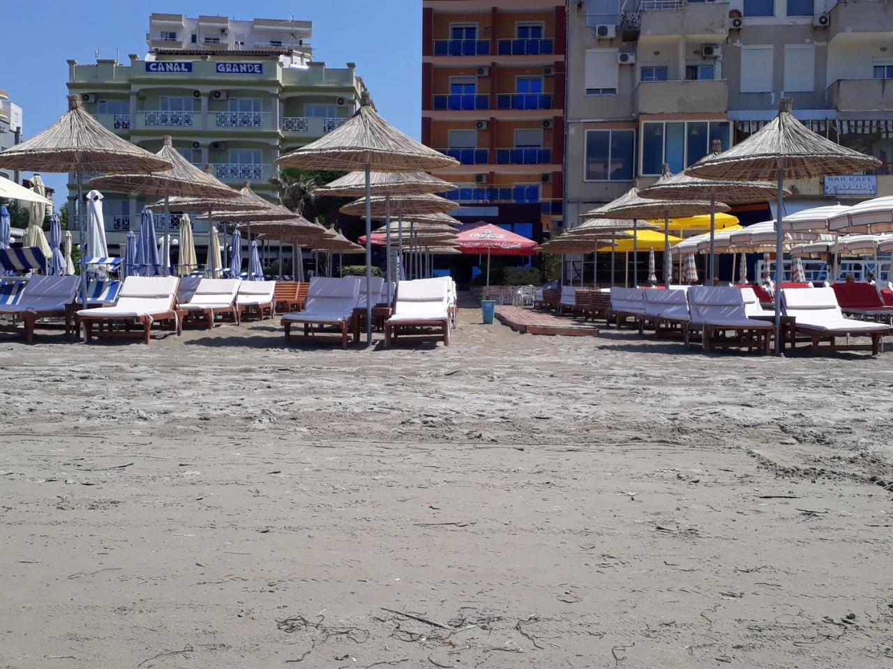 Hotel 3 Vellezerit Durres Exterior photo